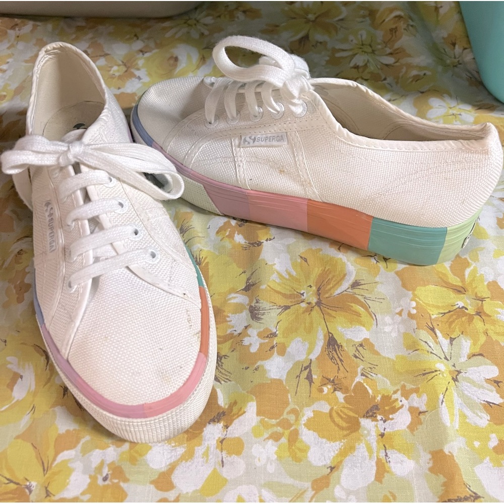 Size 36 superga platform